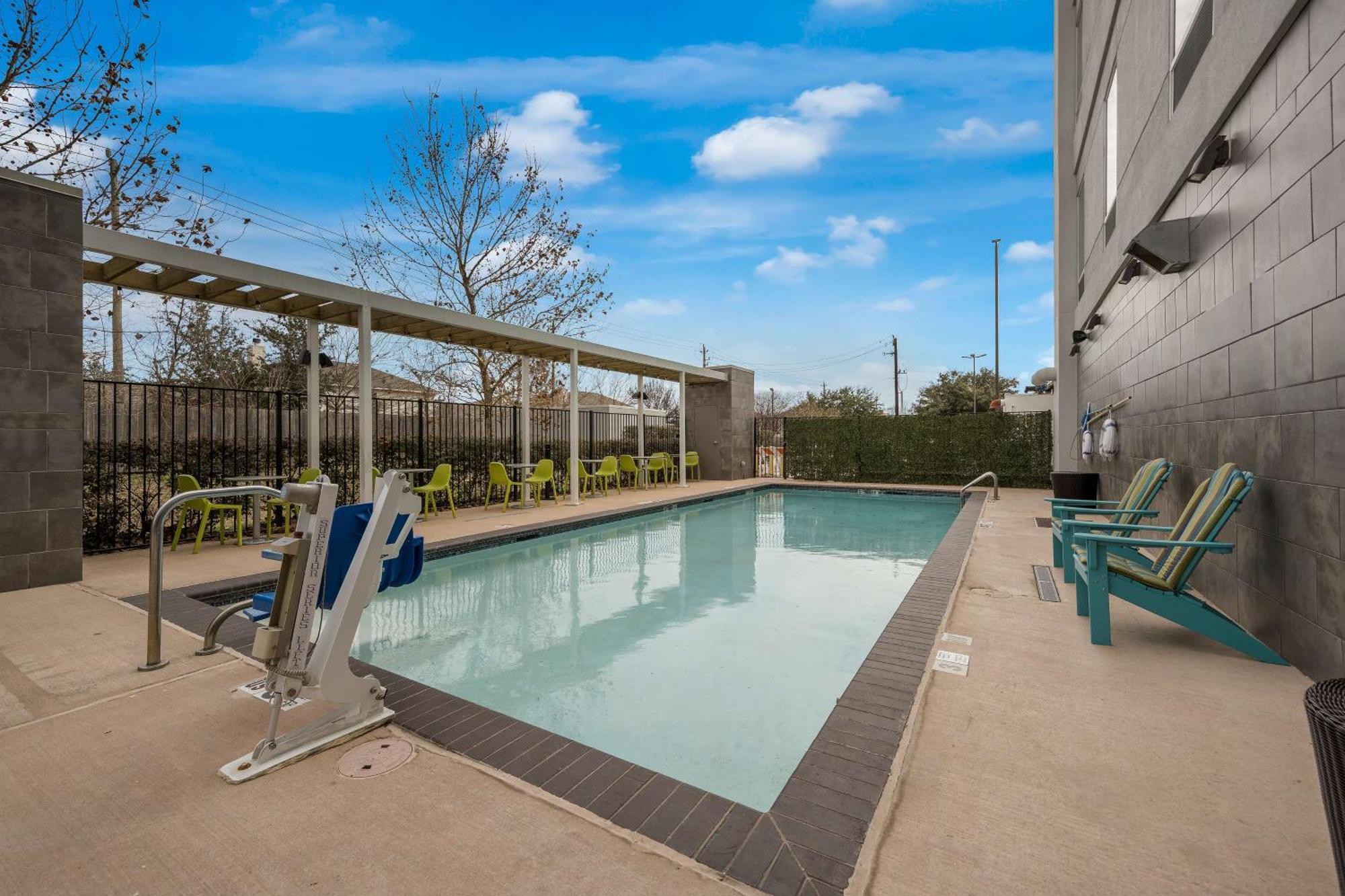 Home2 Suites By Hilton Baytown Extérieur photo